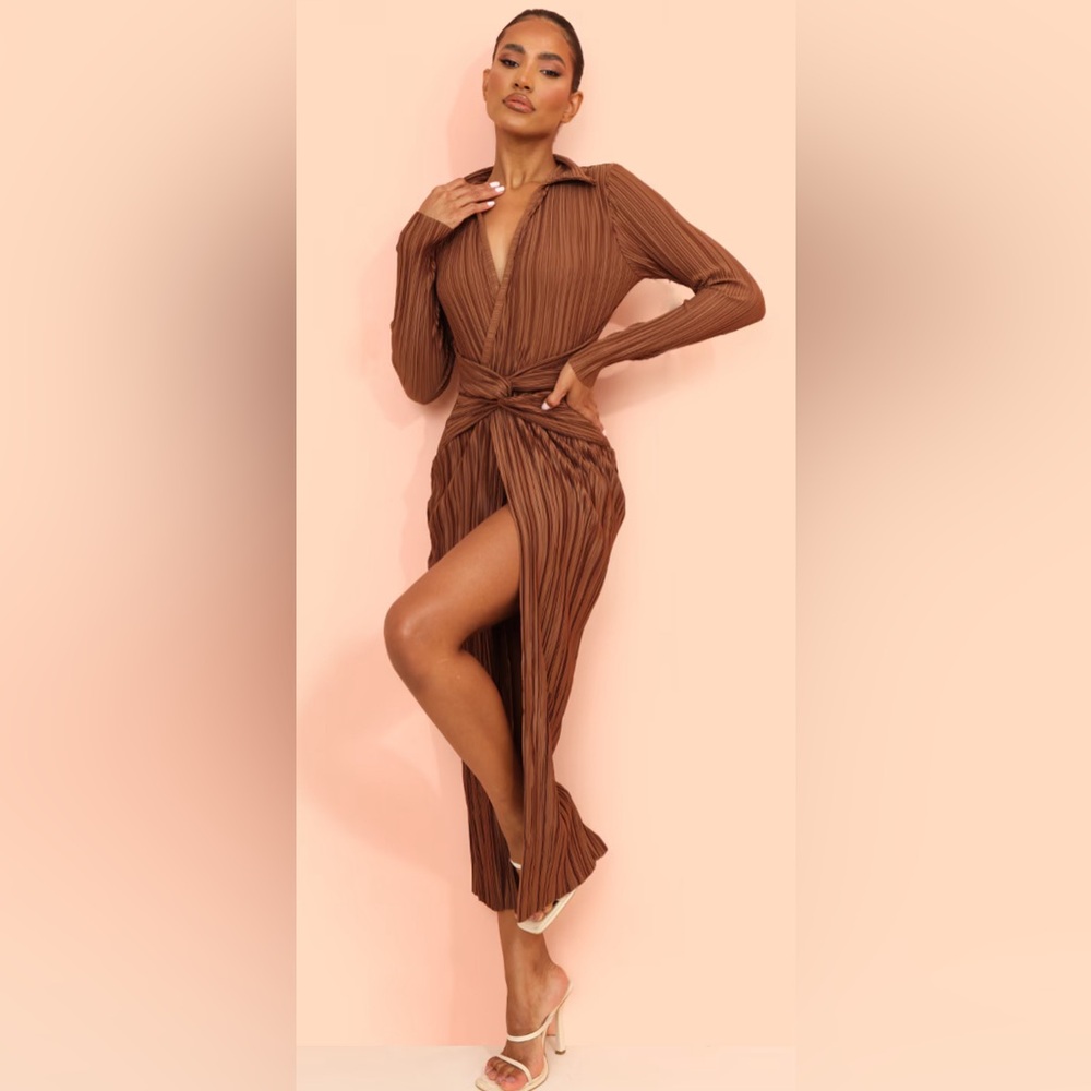 Elegant Brown Pleated Dress